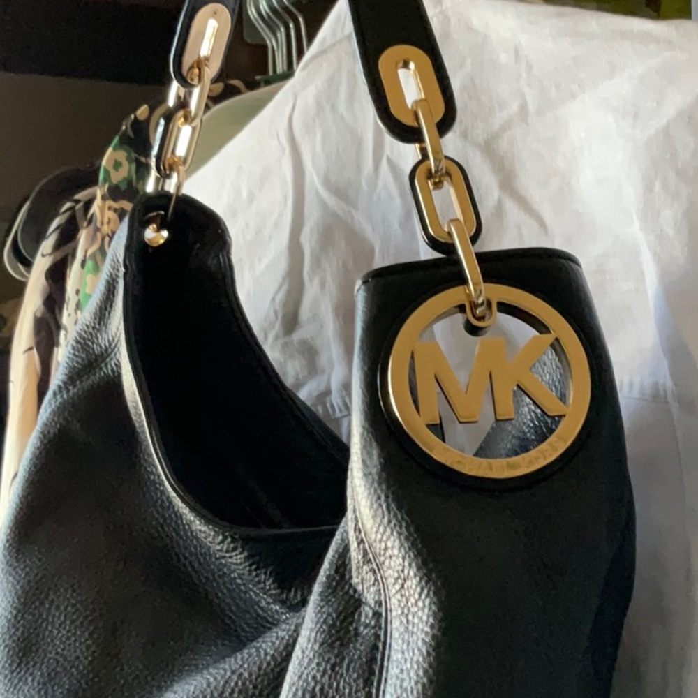 Handbag - Picture 2 of 2